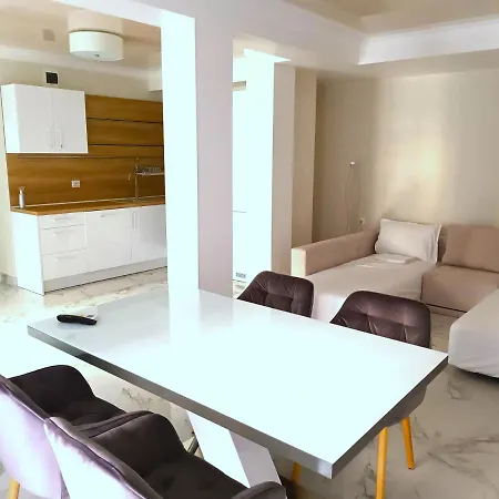 Ground Floor Апартаменты *
